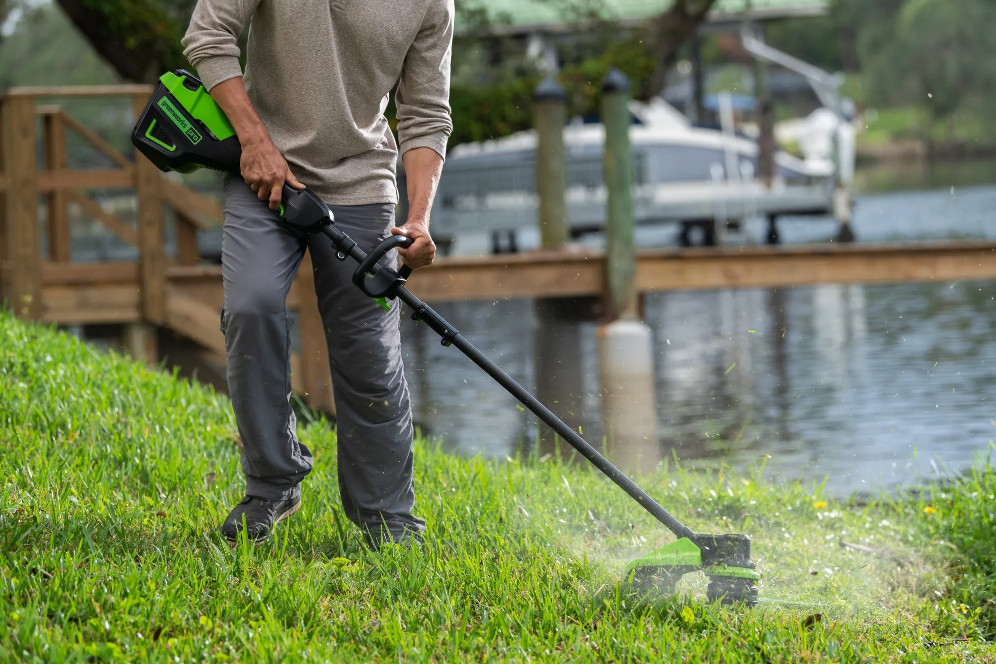 60V 17" Cordless Battery Brushless String Trimmer w/ Carbon Fiber Shaft w/ 4.0Ah Battery & Charger